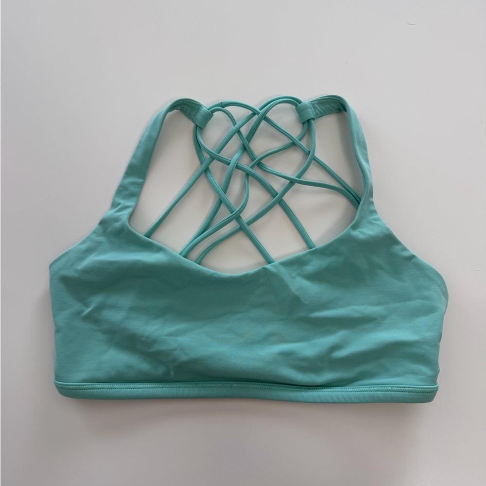 Lululemon free to be wild bra